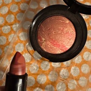NWT! Laura Geller Marbled Pink Blush and Lipstick Set